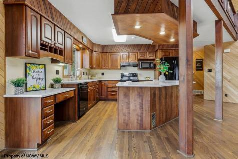 32 St James Drive Clarksburg WV 26301