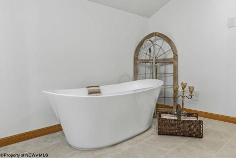 32 St James Drive Clarksburg WV 26301