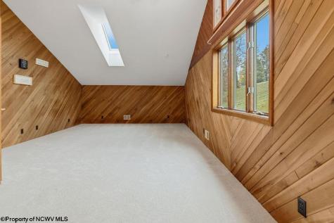 32 St James Drive Clarksburg WV 26301