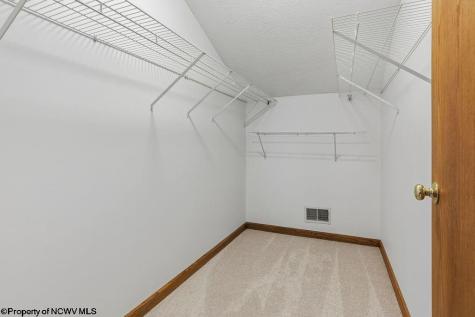 32 St James Drive Clarksburg WV 26301