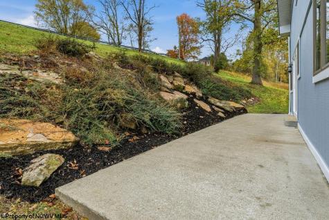 32 St James Drive Clarksburg WV 26301