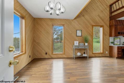 32 St James Drive Clarksburg WV 26301