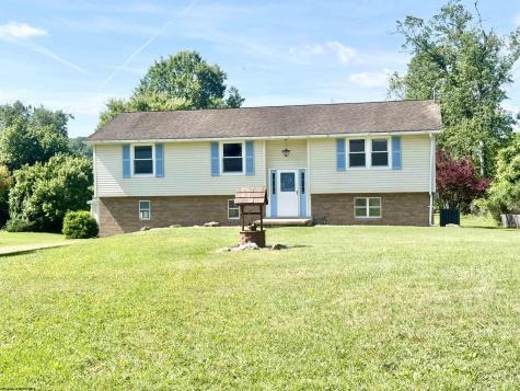 1414 Beech Lane Fairmont WV 26554