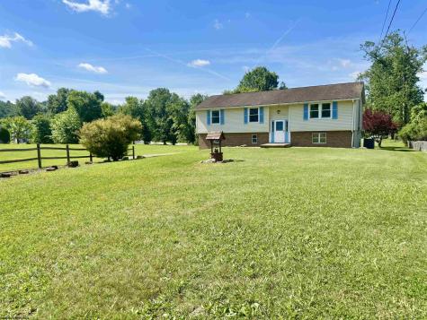 1414 Beech Lane Fairmont WV 26554