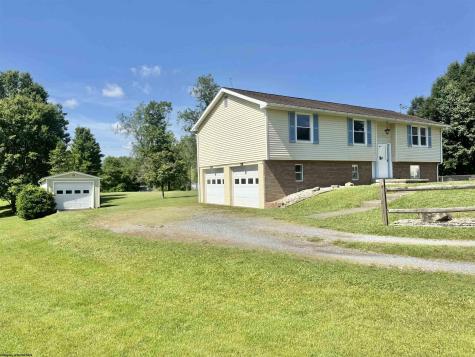 1414 Beech Lane Fairmont WV 26554