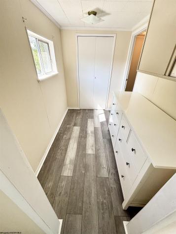 213 Ivy Street Morgantown WV 26501