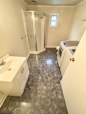 213 Ivy Street Morgantown WV 26501