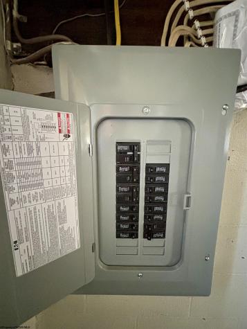 213 Ivy Street Morgantown WV 26501