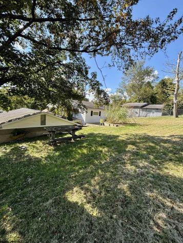 213 Ivy Street Morgantown WV 26501