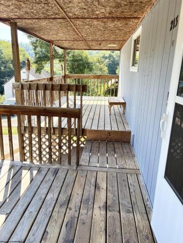213 Ivy Street Morgantown WV 26501