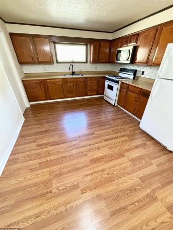 213 Ivy Street Morgantown WV 26501