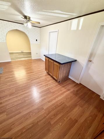 213 Ivy Street Morgantown WV 26501