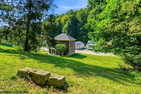 227 Diamond Street Elkins WV 26241