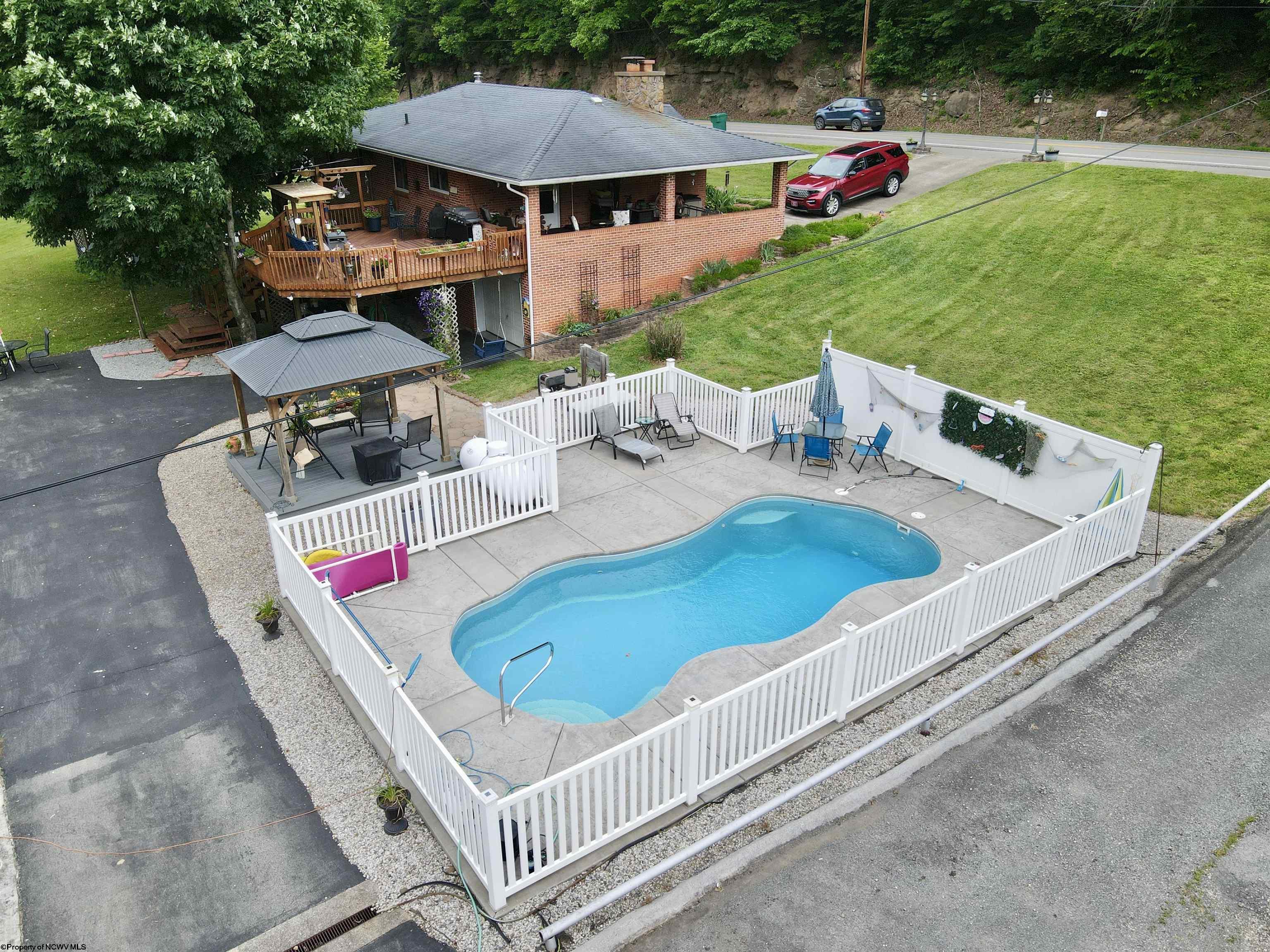 4109 Chapel Road Gassaway WV 26624