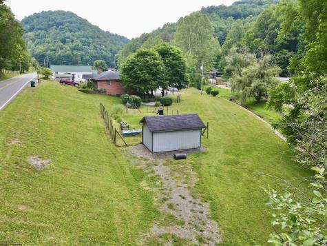 4109 Chapel Road Gassaway WV 26624