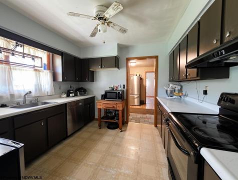 300 N Toy Street Terra Alta WV 26764