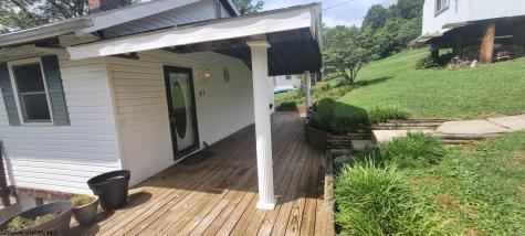 63 Broomfield Street Rachel WV 26587