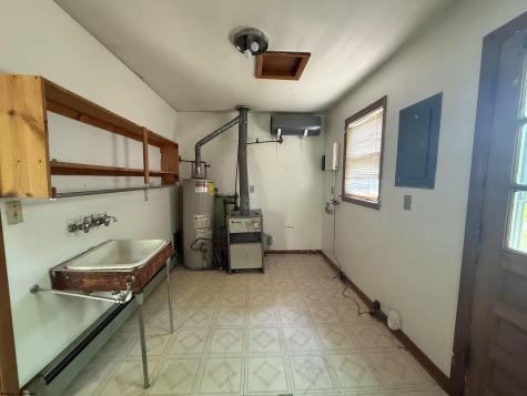 908 S Henry Avenue Elkins WV 26241