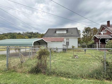 19 Brooklyn Drive Glenville WV 26351