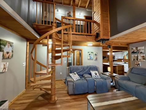 621 Gaston Manor Jane Lew WV 26378