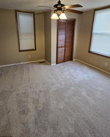 992 W Pike Street Clarksburg WV 26301