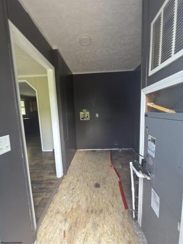 1293 Flag Run Road Clarksburg WV 26301