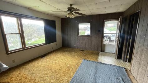 112 Thorn Stop Circle Clarksburg WV 26330