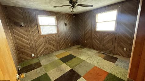 112 Thorn Stop Circle Clarksburg WV 26330