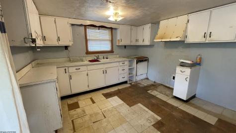 112 Thorn Stop Circle Clarksburg WV 26330
