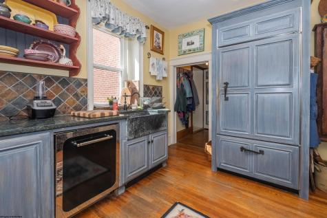 187 Leonard Lane Franklin WV 26807-7044