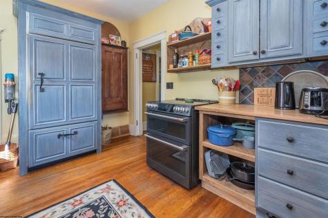 187 Leonard Lane Franklin WV 26807-7044