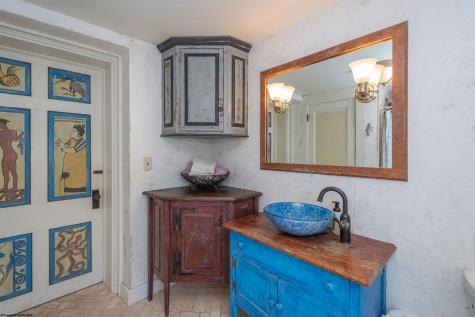 187 Leonard Lane Franklin WV 26807-7044