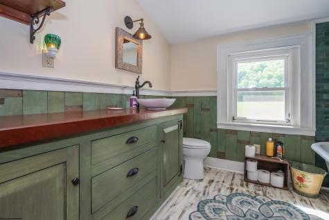 187 Leonard Lane Franklin WV 26807-7044