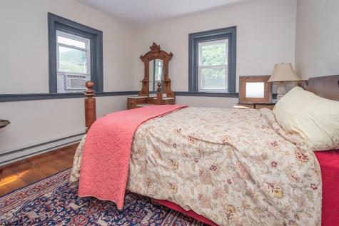 187 Leonard Lane Franklin WV 26807-7044