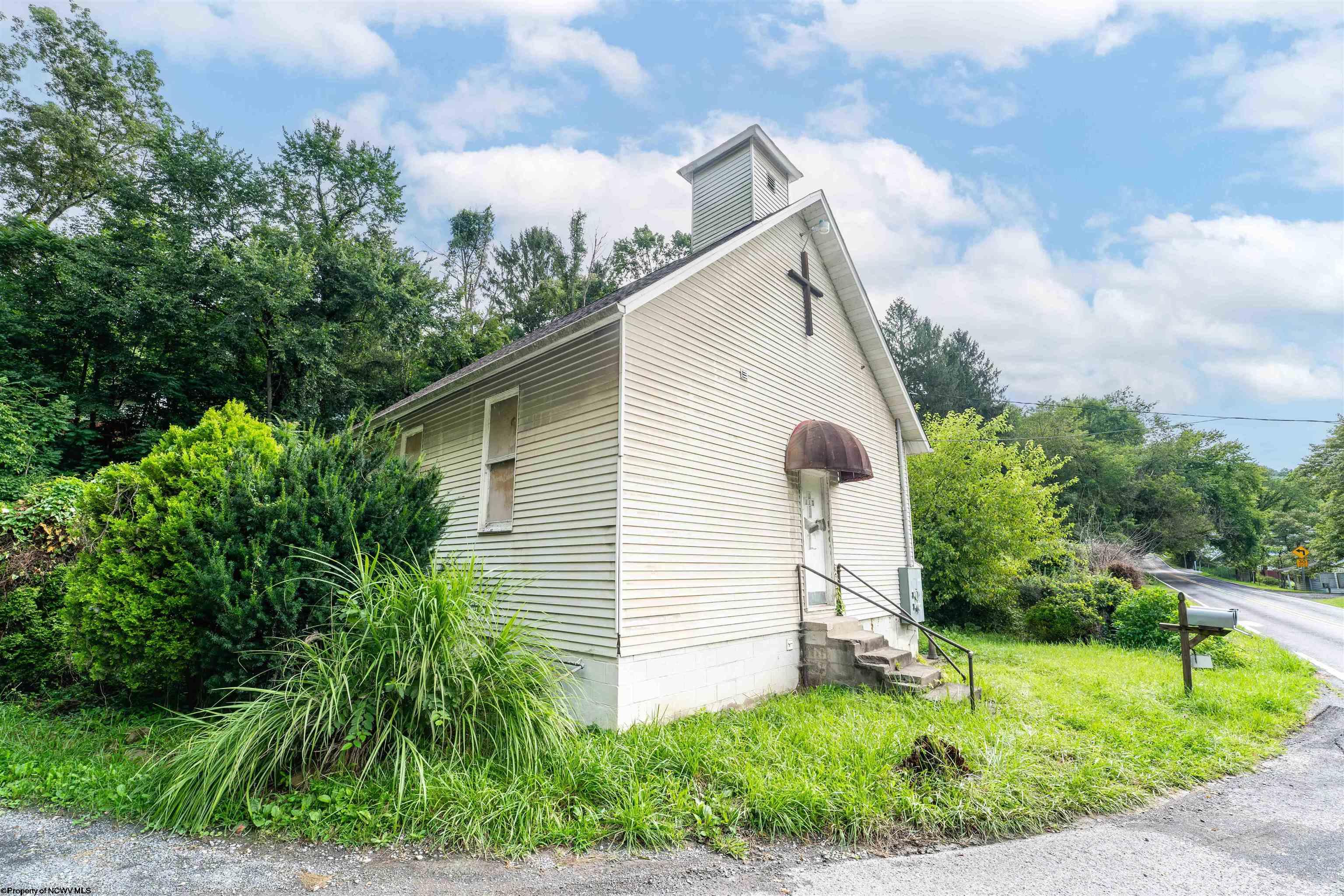 1992 River Road Morgantown WV 26501