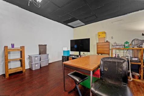 1992 River Road Morgantown WV 26501