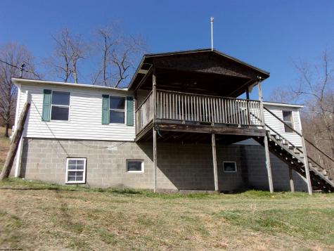 3436 Burns Farm Road Grafton WV 26354