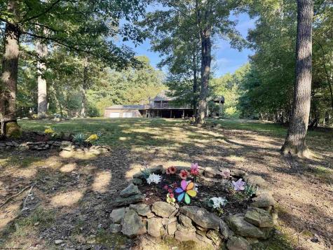 166 Tom Turner Road Independence WV 26374