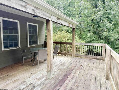 166 Tom Turner Road Independence WV 26374
