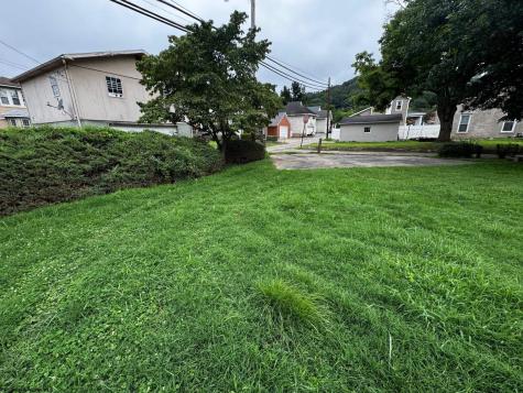 425 Center Avenue Weston WV 26452