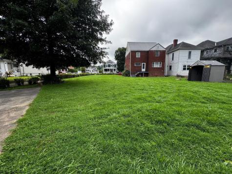 425 Center Avenue Weston WV 26452