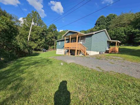2081 Plum Run Road Mannington WV 26582