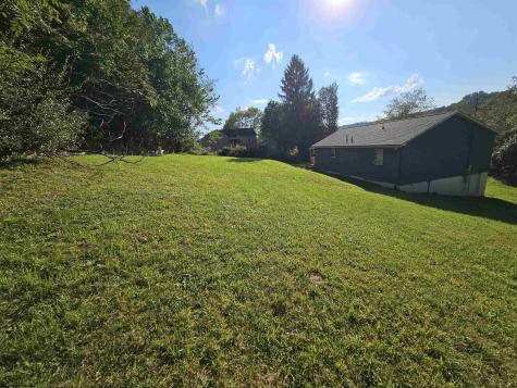 2081 Plum Run Road Mannington WV 26582
