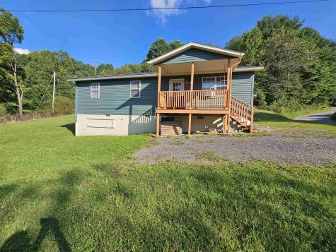 2081 Plum Run Road Mannington WV 26582