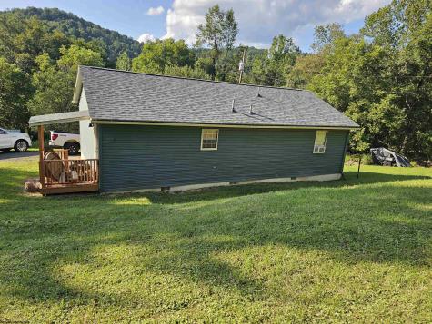 2081 Plum Run Road Mannington WV 26582