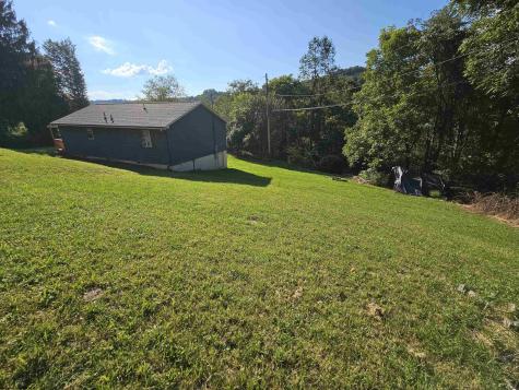 2081 Plum Run Road Mannington WV 26582