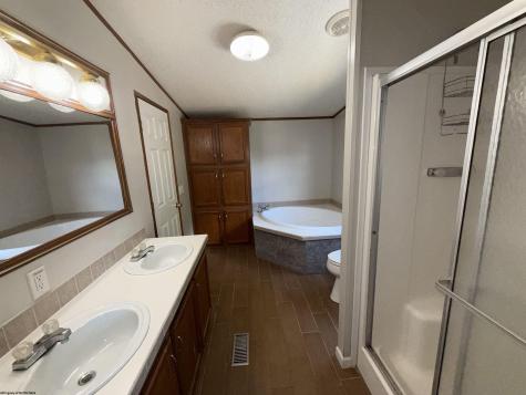 28 Cavalier Street Beverly WV 26253