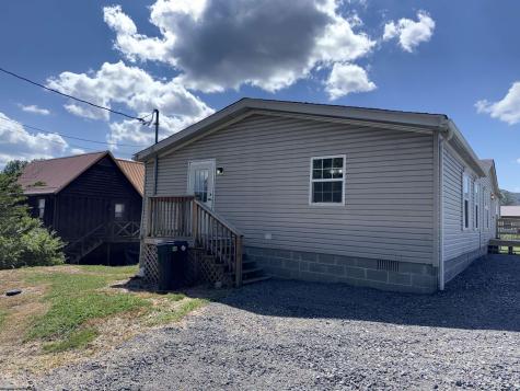 28 Cavalier Street Beverly WV 26253