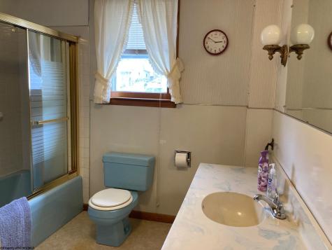 837 Cliff Street Weston WV 26452