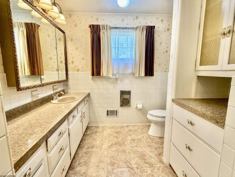 1924 Country Club Road Fairmont WV 26554